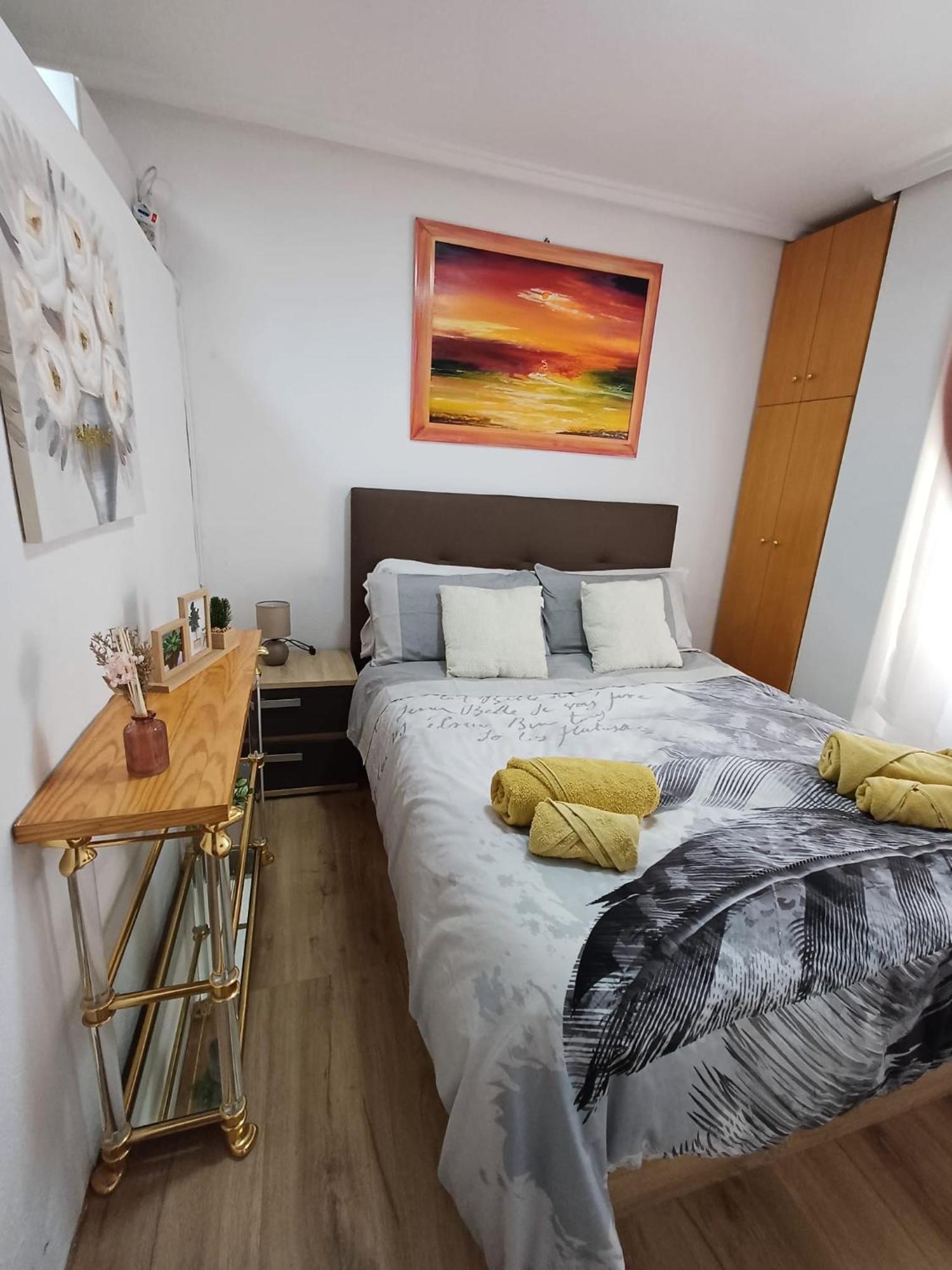 Alicante Postiguet Studios Ngoại thất bức ảnh