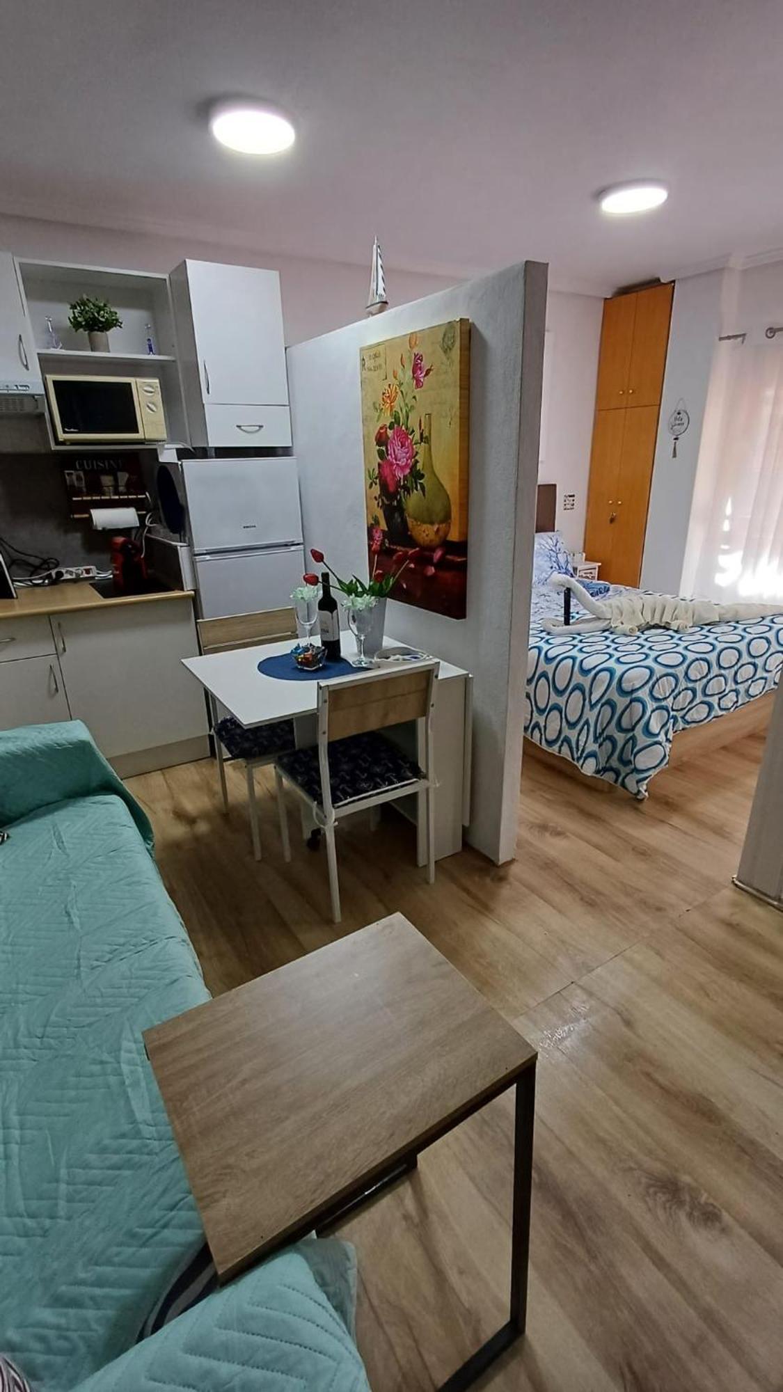 Alicante Postiguet Studios Ngoại thất bức ảnh