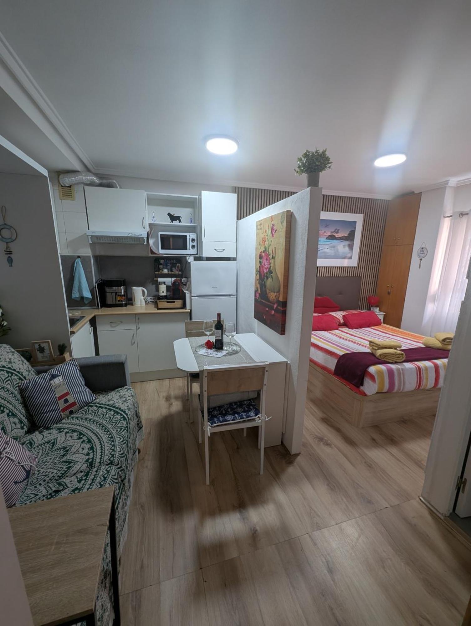 Alicante Postiguet Studios Ngoại thất bức ảnh