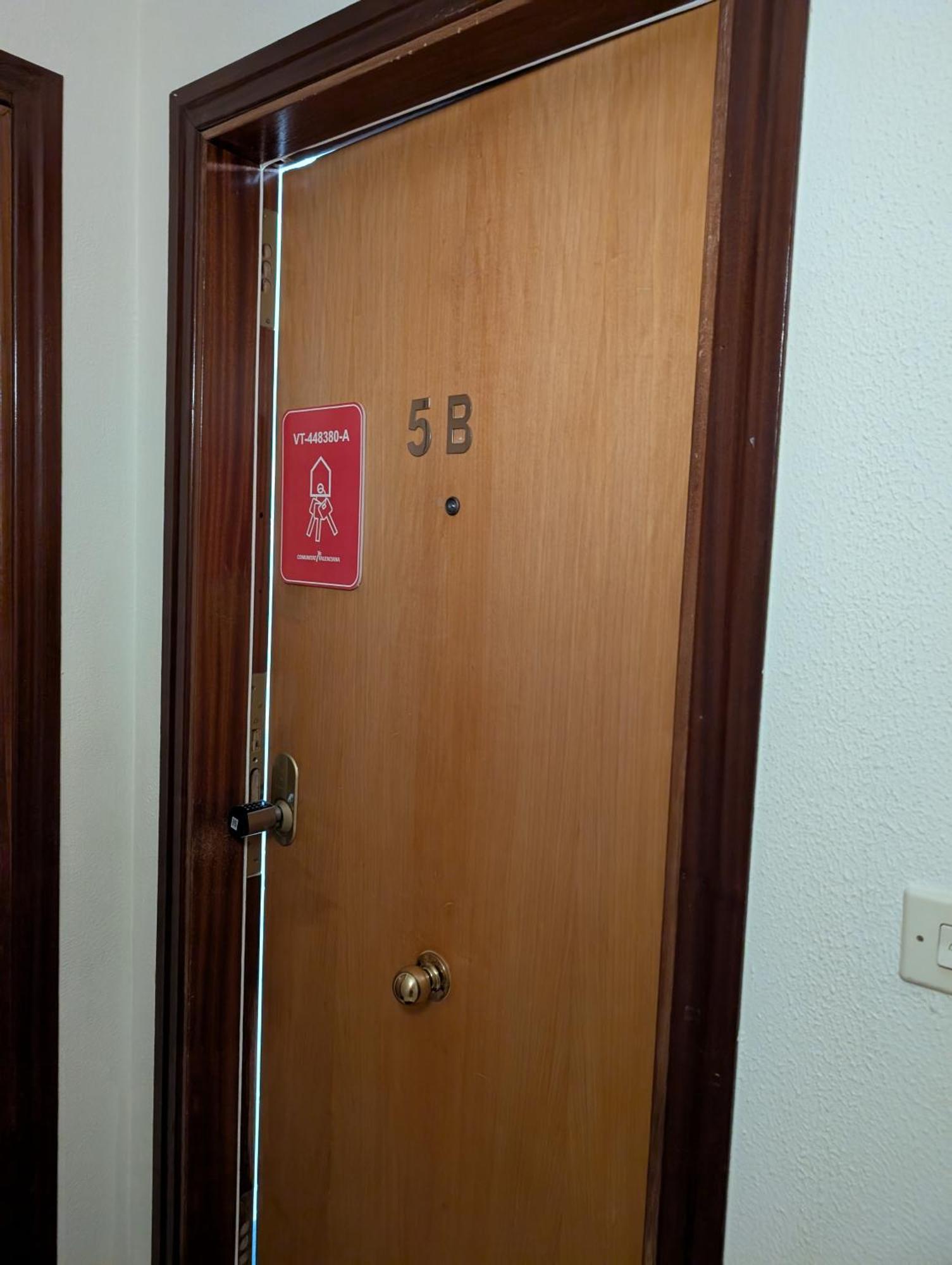 Alicante Postiguet Studios Ngoại thất bức ảnh